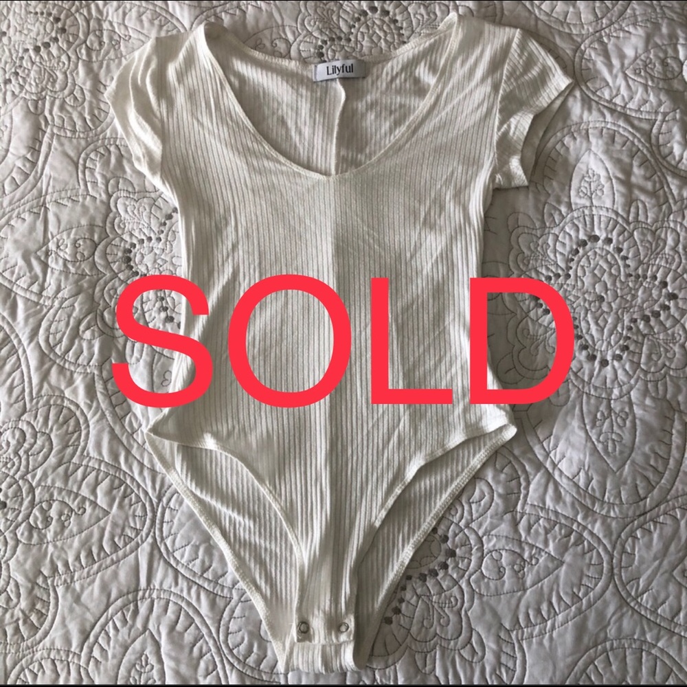 LILYFUL White Bodysuit